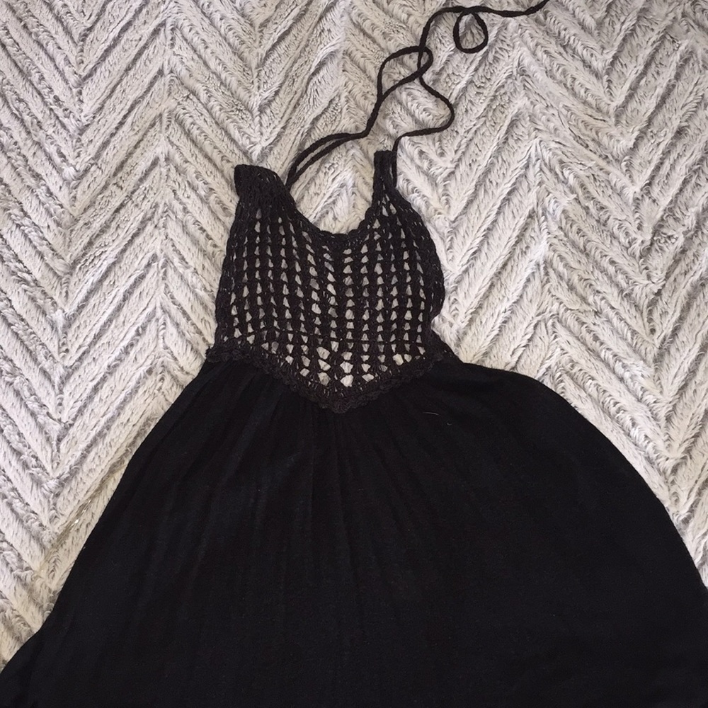 black crotchet Billabong Halter